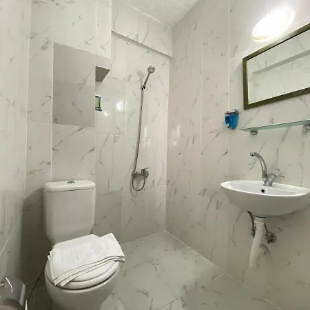 Duesseldorf Pansiyon Kusadasi Bed & Breakfast Aydin