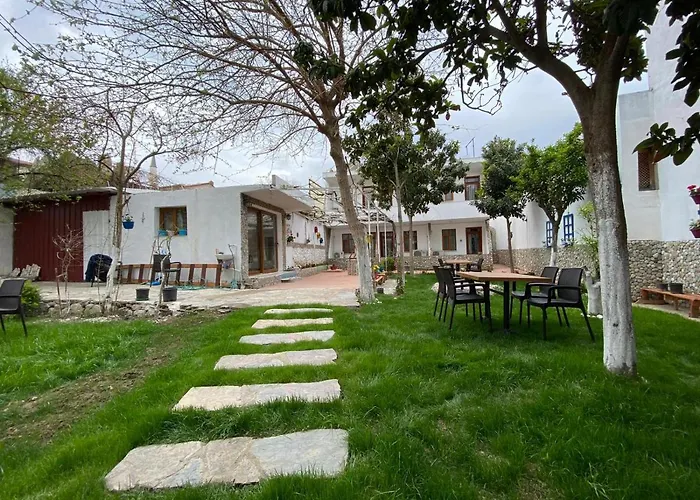 Duesseldorf Pansiyon Kusadasi