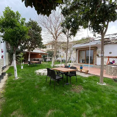 Duesseldorf Pansiyon Kusadasi Frühstückspension *