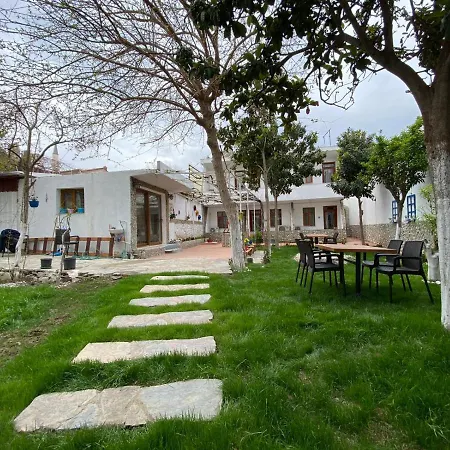 Duesseldorf Pansiyon Kusadasi