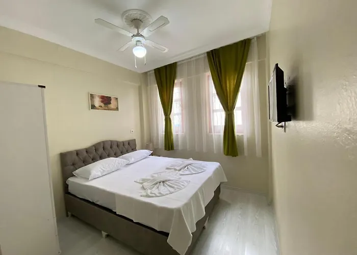 Duesseldorf Pansiyon Kusadasi